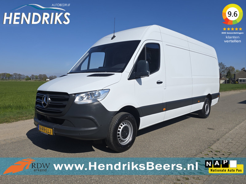 49578692